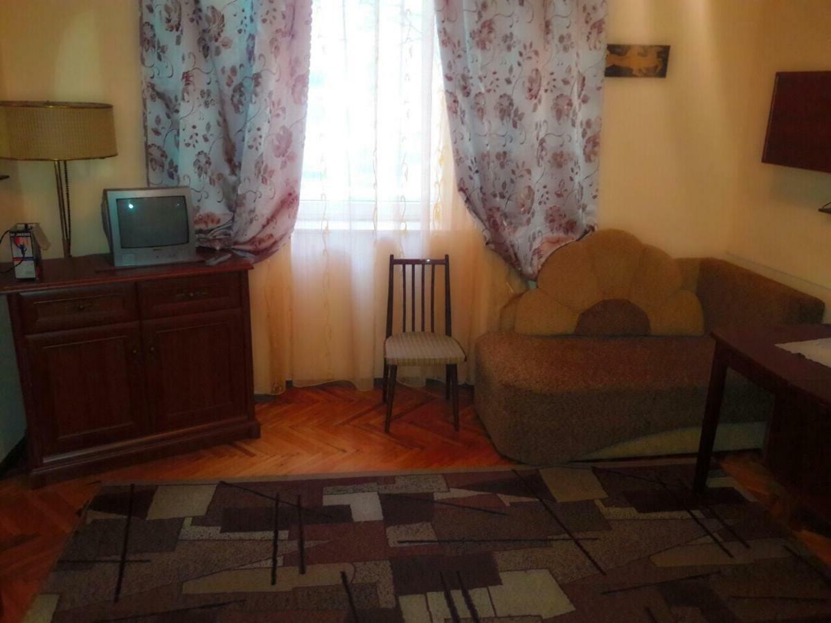 Квартира В Центрі Міста Lviv Eksteriør bilde
